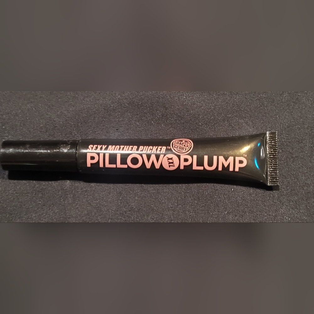 Sexy Mother Pucker Lip Plump